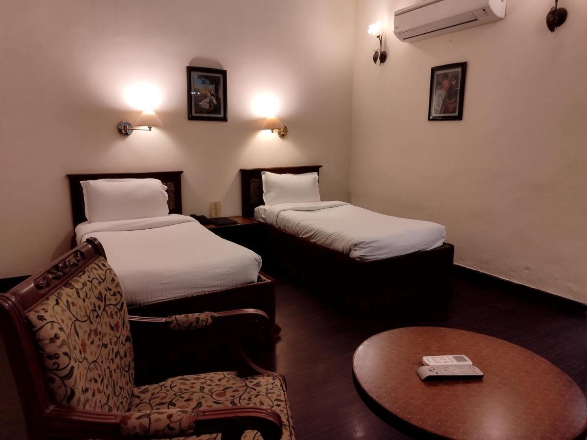 Hotel Sepal Bathinda Ngoại thất bức ảnh