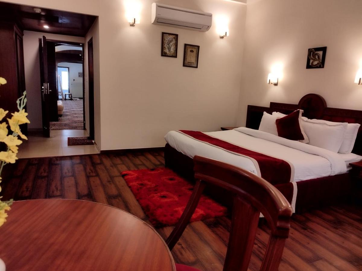 Hotel Sepal Bathinda Ngoại thất bức ảnh