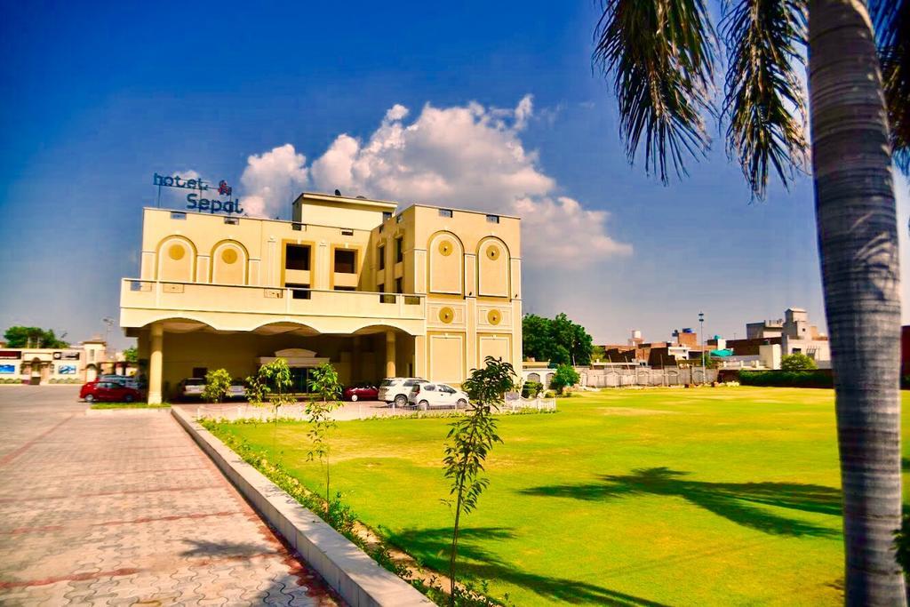 Hotel Sepal Bathinda Ngoại thất bức ảnh